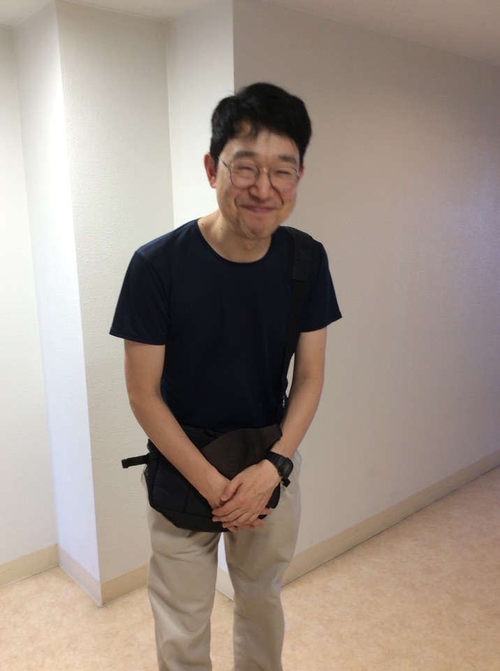 肩こり腰痛が改善されてお喜びの常連の男性のお客様