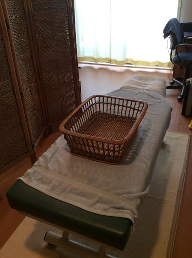 ボディケア前田で使用している施術用ベッド